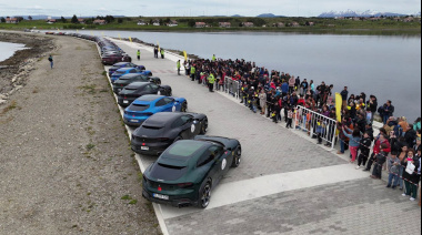 Se vivió una verdadera fiesta a cielo abierto con la exhibición de Ferrari de la Cavalcade