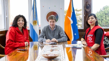 El Gobernador Melella e integrantes de Cruz Roja Ushuaia dialogaron sobre trabajar en acciones conjuntas