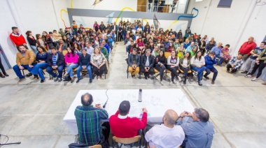 El intendente Walter Vuoto entregó 20 nuevas licencias de taxis