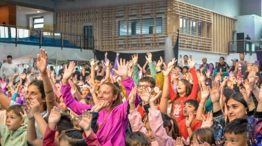 Chicos y chicas de la “Colonia Municipal Verano 2024” disfrutaron de las actividades de cierre