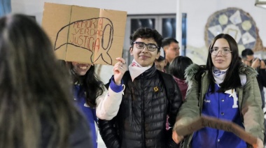 Con una gran convocatoria se realizó “Juventudes por la Memoria”