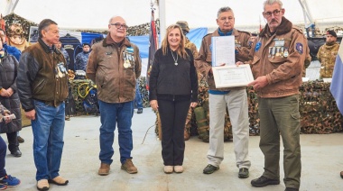 Se inauguró la carpa de los veteranos de guerra en la Plaza Islas Malvinas  de Ushuaia