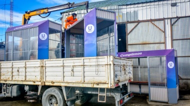 La Municipalidad de Ushuaia está colocando nuevas garitas en la ciudad