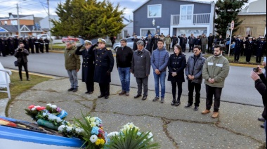Gobierno acompañó en los actos en conmemoración del 42° Aniversario del Hundimiento del Crucero ARA General Belgrano
