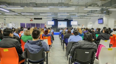 Estudiantes del colegio CPET participaron de la capacitación en 5S de la Fundación Mirgor