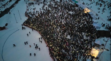 La Municipalidad de Ushuaia acompañó la tradicional bajada de antorchas en el Cerro Castor