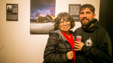 La Municipalidad de Ushuaia acompañó el show de Rodro en el Foyer de la Casa de la cultura