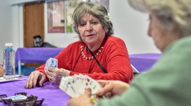 La Municipalidad de Ushuaia realizó un torneo de canasta para adultas mayores
