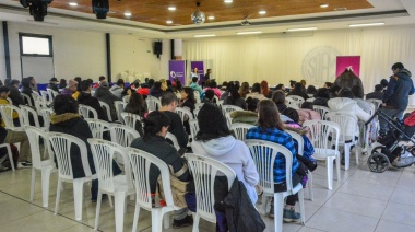 Se entregó certificados de múltiples capacitaciones a más de 200 vecinos y vecinas
