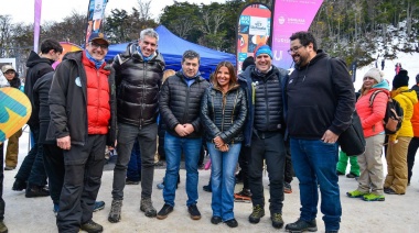 La Municipalidad acompañó la Bajada con Antorchas del Martial