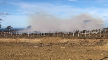 Intensa tarea para controlar el incendio declarado en Estancia La Fueguina