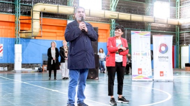 Se presentó el programa de becas en IA para jóvenes que cursan 5° año del secundario