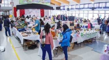 Cientos de vecinos y vecinas disfrutaron de la “Feria Emprender Edición Maternidades”