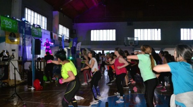 “Ushuaia entrena de noche”: también hubo festejos en la cancha 4