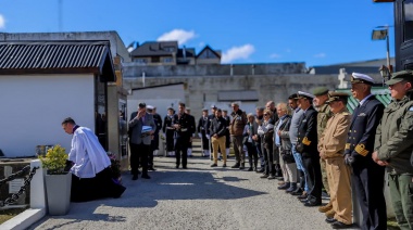 El intendente Vuoto encabezó el homenaje al exgobernador Manuel Campos