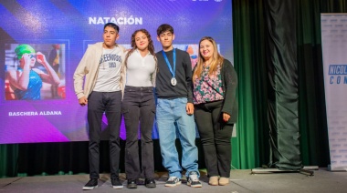 El intendente Vuoto encabezó la entrega de los Premios Olivia al Deporte de Ushuaia