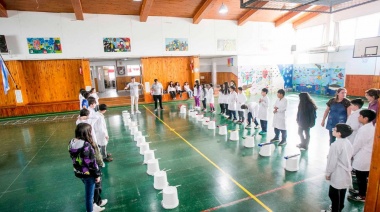 ” Tambores al Cole” realizó una visita a chicos y chicas de la Escuela N°24