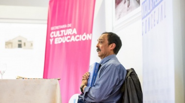Se llevó adelante la charla “Volando al sur del Paralelo 54°”