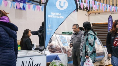 Miles de vecinos y vecinas colmaron el  Mercado Concentrador y la Expo-Feria