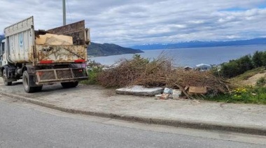 La Municipalidad y Agrotécnica Fueguina realizan jornadas de limpieza en distintos barrios de la ciudad