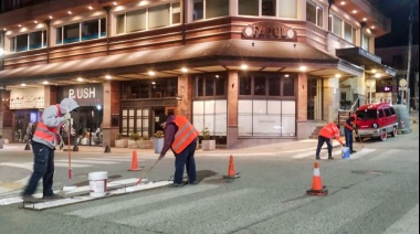 Trabajadores municipales avanzan con la puesta en valor en la zona céntrica