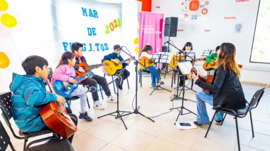 La Orquesta Infanto Juvenil “Mar de Fueguitos” realizo su cierre de año en el Sum del KyD