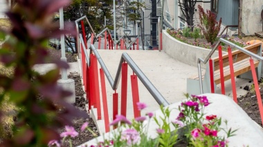 Avanzan los trabajos en las escaleras de la calle Belgrano