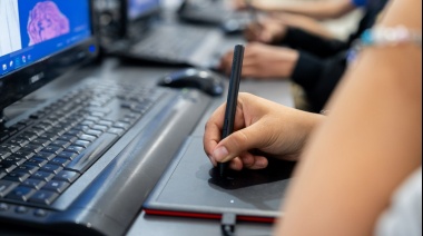“Tenemos el enorme desafío de ayudar a que nuestros jóvenes sean emprendedores tecnológicos”