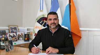 Vuoto firmó el contrato para la obra de ingreso a la ciudad