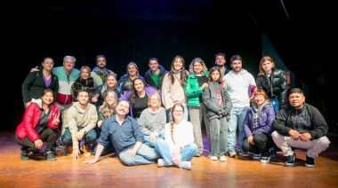 La Municipalidad de Ushuaia presentó la obra teatral “Fragmentos de la Memoria” en conmemoración por el 24 de marzo