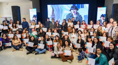 “Tenemos el gran desafío de construir comunidad y tejer redes de emprendedoras en toda la provincia”