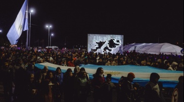 Una vez más Ushuaia estuvo junto a los Excombatientes en la Vigilia del 2 de abril