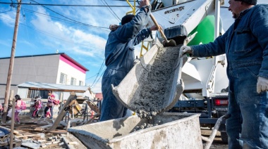 Se construye una nueva escalera en Karukinka Norte