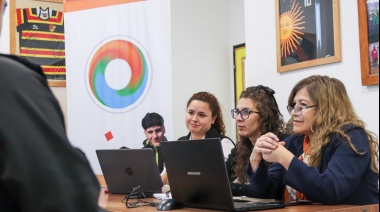 Activa participación en las oficinas itinerantes sobre asesoramiento de programas provinciales
