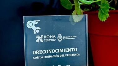El Subsecretario de Salud del Municipio de Ushuaia recibió un reconocimiento a su trayectoria