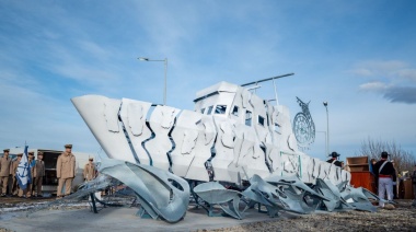 Se participó de la inauguración de la escultura del Guardacostas PNA GC-83 “Río Iguazú”