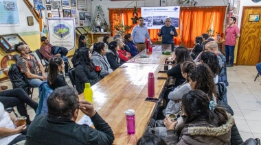 Se realizó la capacitación “Malvinas: historia, usurpación y soberanía desde Ushuaia”