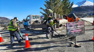 Se continúa con el plan de bacheo en diversos sectores