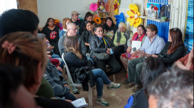 Se reunió con referentes barriales de Ushuaia para fortalecer el trabajo conjunto en territorio