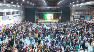 Más de 5.000 vecinos y vecinas disfrutaron de la 23° Edición de la “Fiesta de las Colectividades”