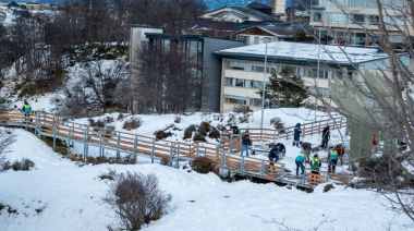 Se juntó a Asez Wao realizaron el retiro de nieve y hielo en el Paseo del Centenario