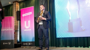 El intendente Vuoto encabezó la entrega de los Premios Olivia al Deporte de Ushuaia