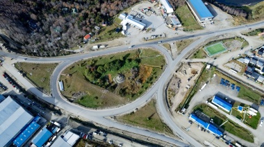 El Municipio concluye la colocación de asfalto de la primera etapa en el ingreso a Ushuaia