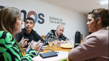 La ministra Castillo y la legisladora Dos Santos se reunieron para coordinar proyectos para la ciudad de Tolhuin