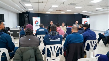 Melella junto a trabajadores industriales analizaron la situación económica y lamentaron las asiduas críticas que recibe el subrégimen industrial