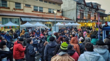 Multitudinario evento de la Municipalidad de Ushuaia en el marco de la Fiesta Nacional de “La Noche Más Larga”