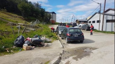 La Municipalidad y Agrotécnica Fueguina realizan jornadas de limpieza en distintos barrios de la ciudad