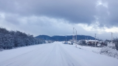 Se recomienda transitar con precaución en la Ruta Nacional N°3 debido a las nevadas registradas