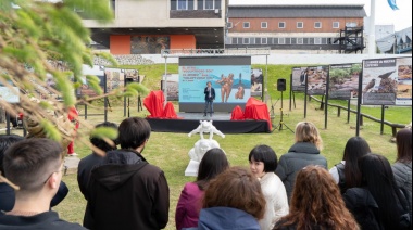 El Voluptuoso Sol de Xu Hongfei brilla en el Museo del Fin del Mundo