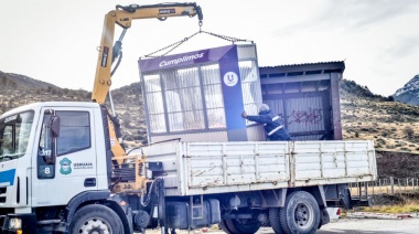 La Municipalidad de Ushuaia está colocando nuevas garitas en la ciudad